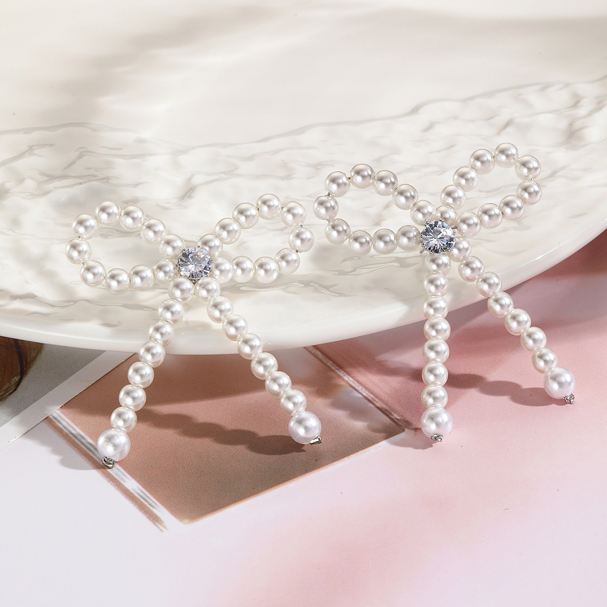 Südkorea Dongdaemun einfache exquisite vielseitige Kristall Perle Ballett Stil Perlen Bogen Halskette Schlüsselbein Kette Halskette_voghion.com