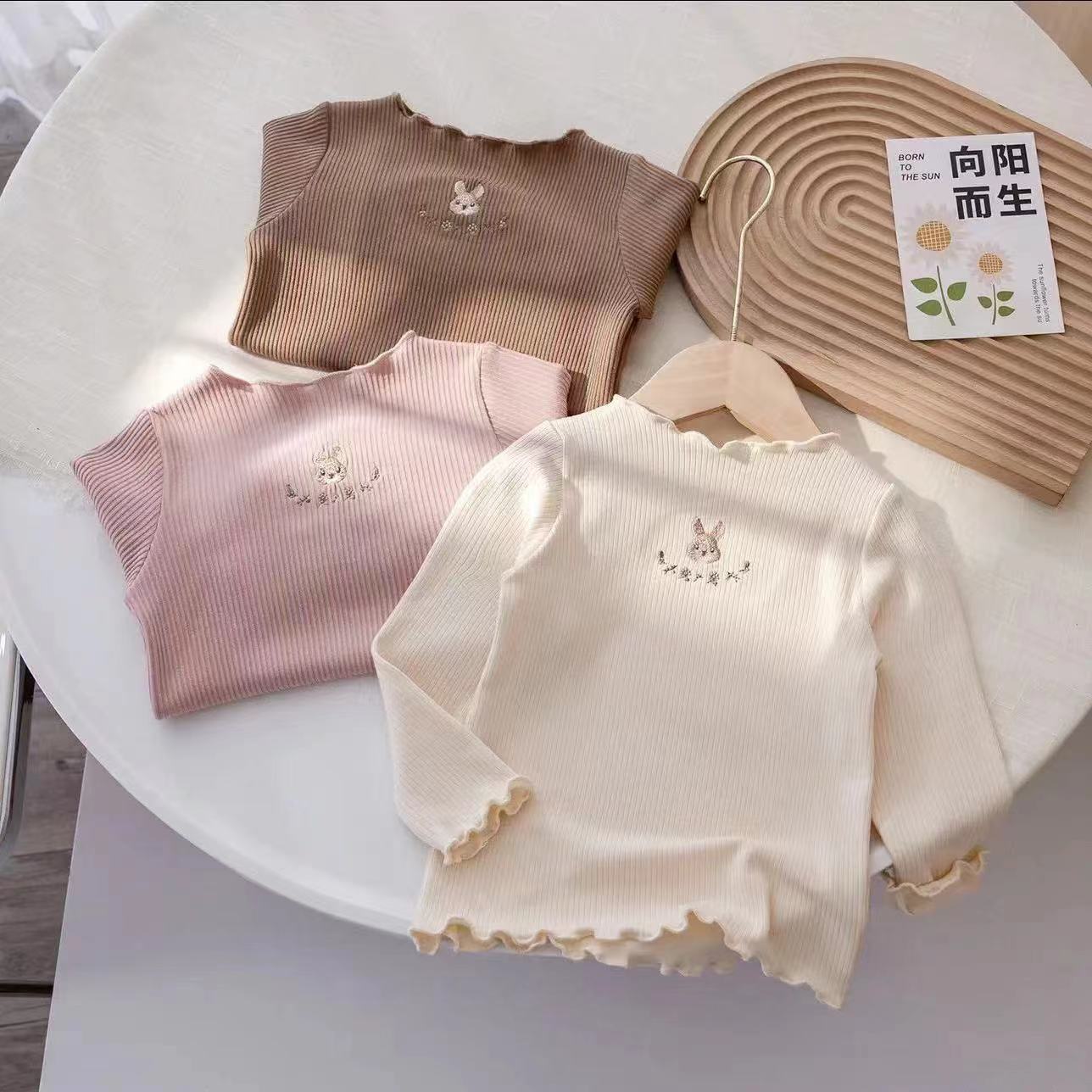 Cross-border girls' long-sleeved T-shirt, spring and autumn style, cartoon bunny embroidery, cute and versatile base layer for girls, autumn children's shirt.