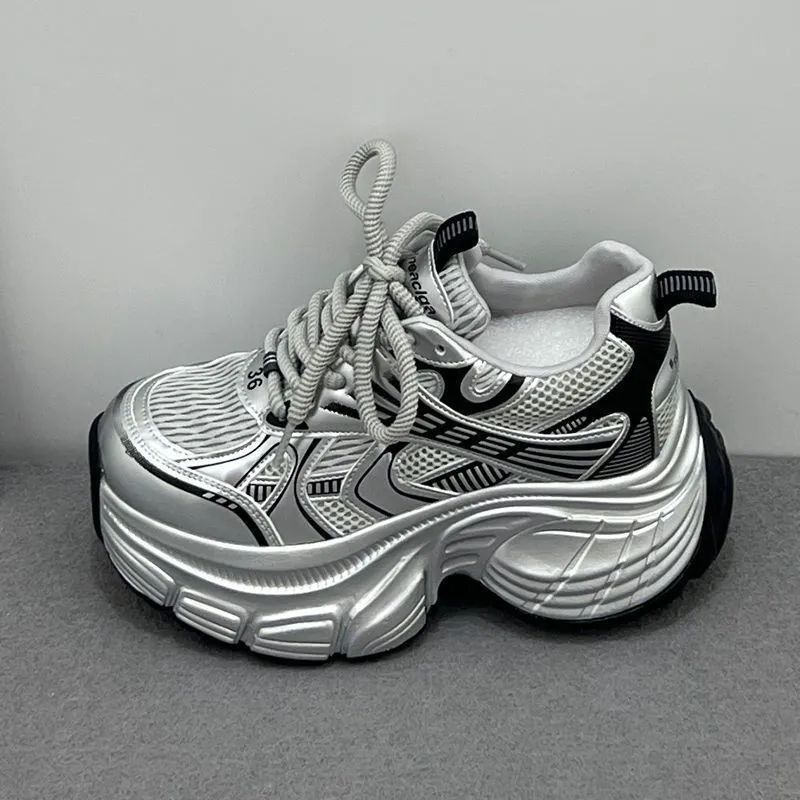2025 Spring And Autumn New Versatile Dad For Women Thick Sole Height Increasing Sports Casual White Shoes Ins Trend_voghion.com