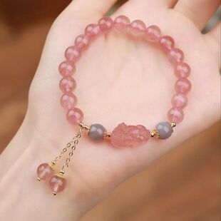 ��ݮ�������¹�ʯ���K�һ���ɫ�����һ�С���p�ݸ��|���ִ����