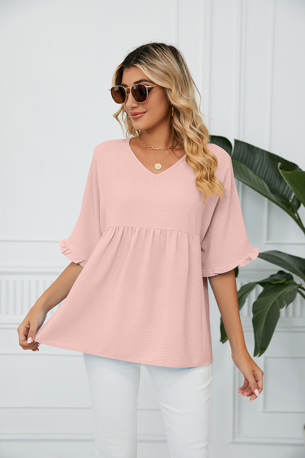 Γυναικεία ρούχα με μασίφ λαιμόκοψη σε φαρδιά πλισέ πάνελ με μεσαίο μανίκι μπλούζες σιφόν_voghion.com