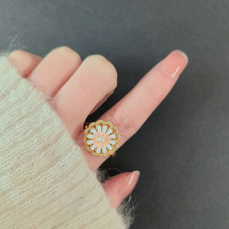 Oval Moissanite Engagement Ring In Silver Vintage Style_voghion.com