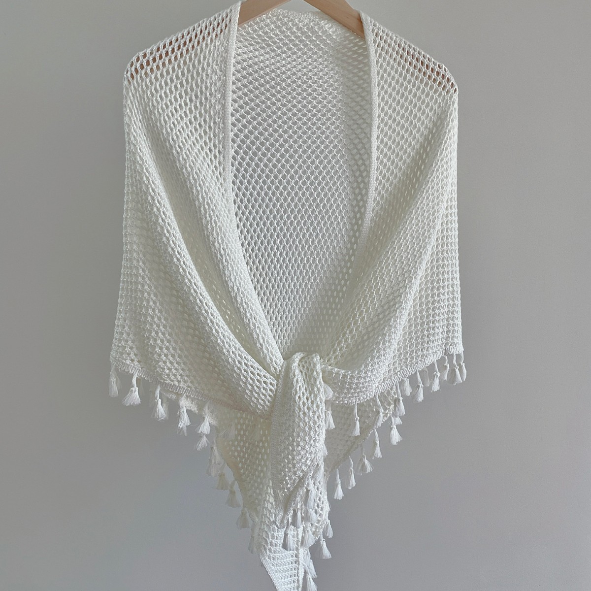Elegant Retro Cheongsam Triangular Shawl With High End Fringe Cape_voghion.com