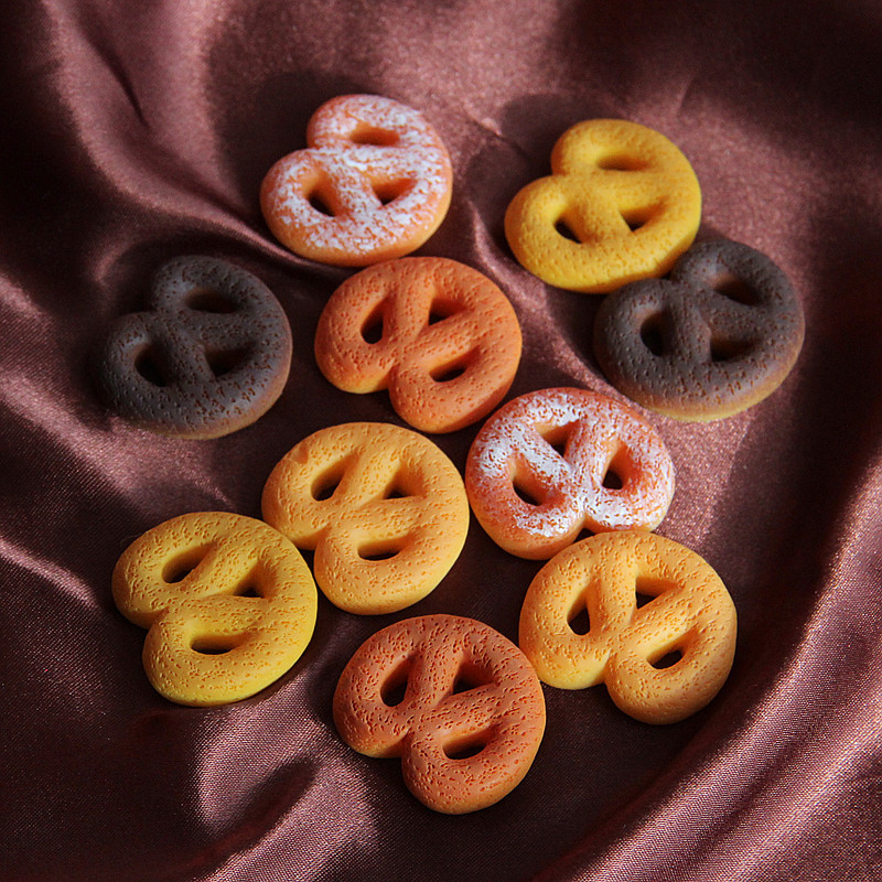 Gran simulación jishiguo alimentos y accesorios de juego resina pan anillo crema caja del teléfono DIY material