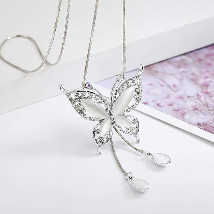 New Korean Style High-end Opal Butterfly Diamond Sweater Chain Fashion Long Wild Clothing Necklace Pendant Wholesale display picture 5