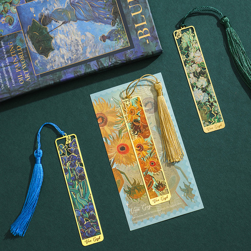 National style metal bookmark, hollow, exquisite, cultural, creative, classical, creative, retro, oil painting, book page clip, badge pendant