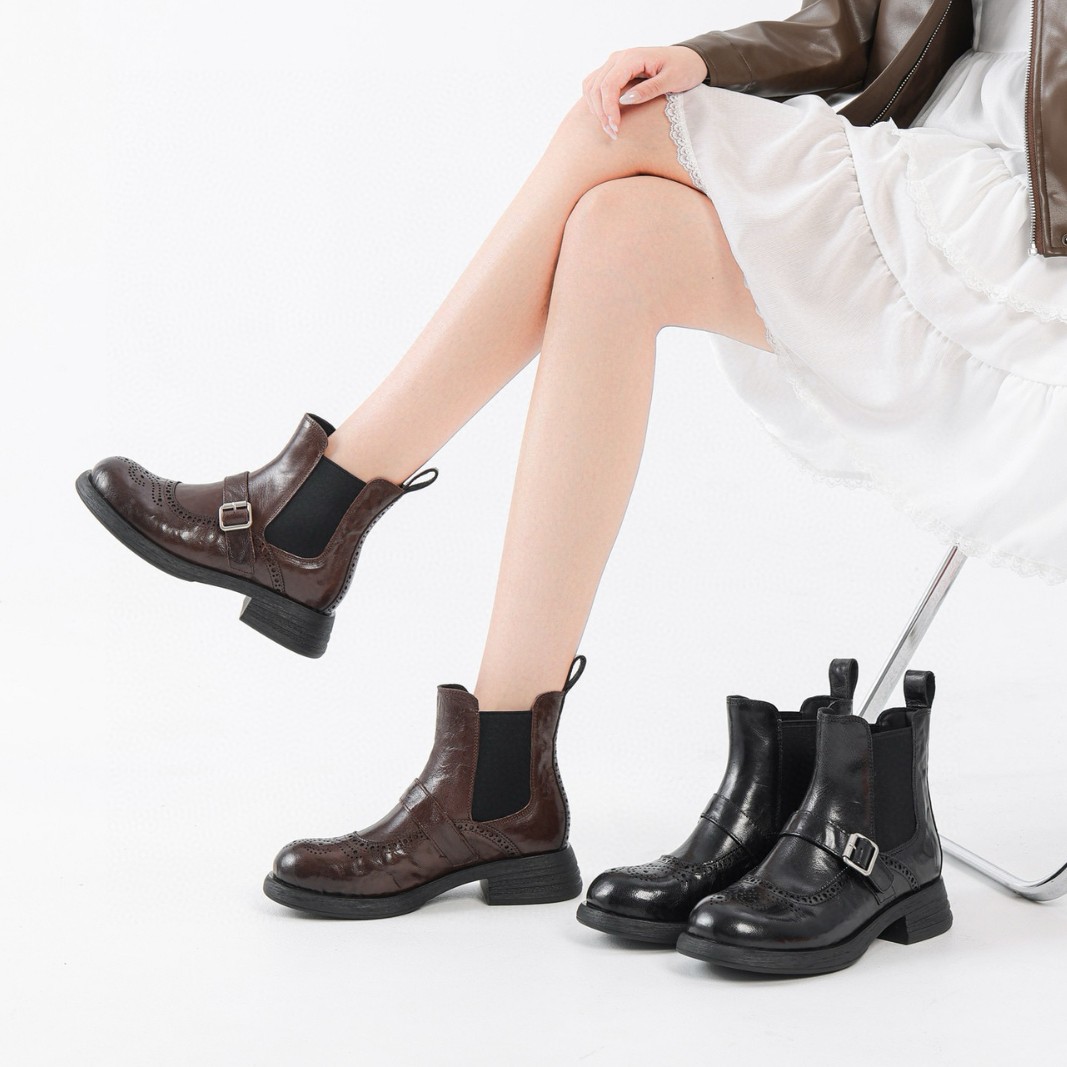 Boot Chelsea nữ da thật đế dày cổ ngắn gót vuông phong cách Anh — Màu đen