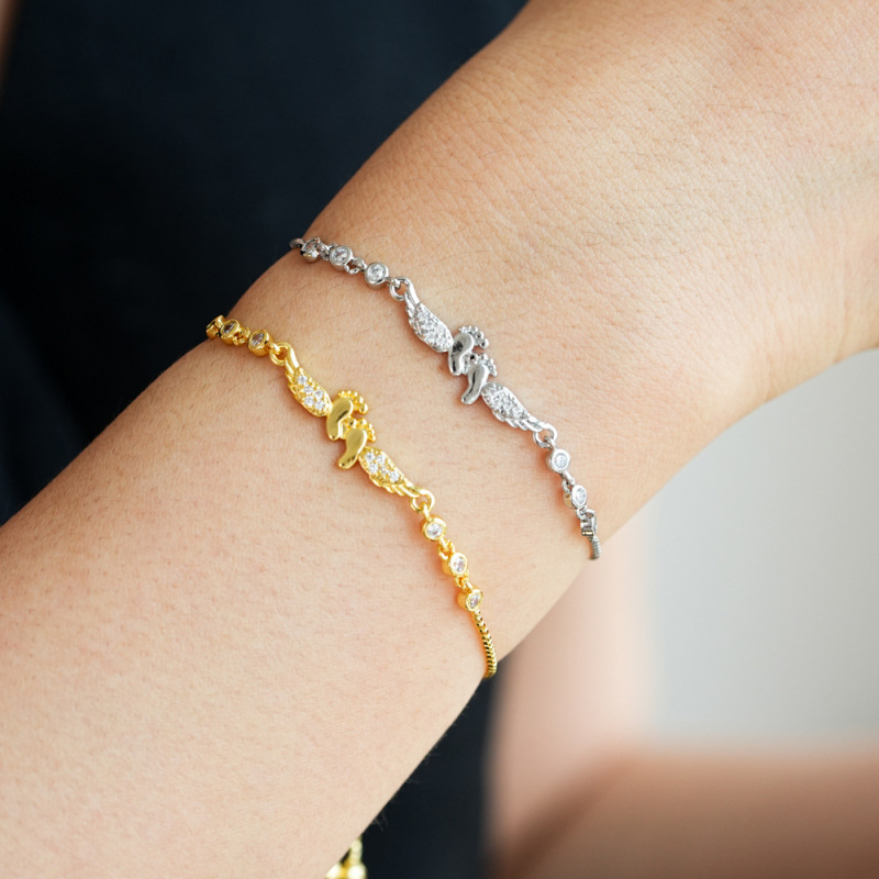 Amazon Cross-Border New Angel Footprint Bracelet, Sweet and Luxurious Design, Adjustable Simple Hand Jewelry Amazon Cross-Border New Angel Footprint Bracelet, Sweet and Luxurious Design, Adjustable Simple Hand Jewelry