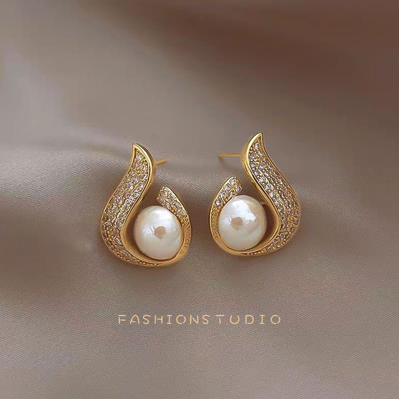 Perla retro pendientes femeninos en 2025 nuevo aretes de textura temperamento extranjero aretes