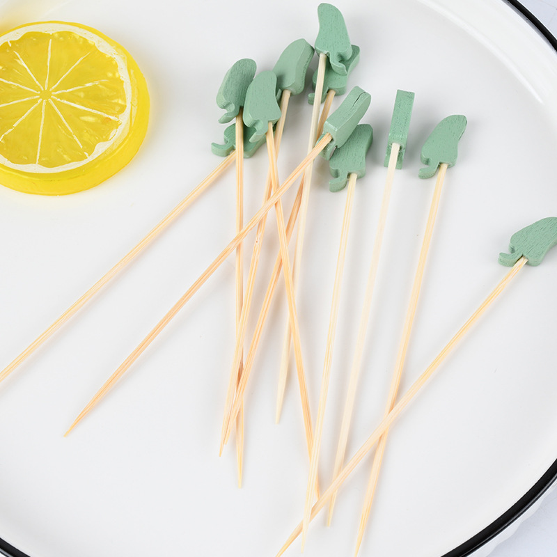 Mayorista verde forma de fruta stick desechable stick de fruta torta hormigón horquilla sándwich stick en stock