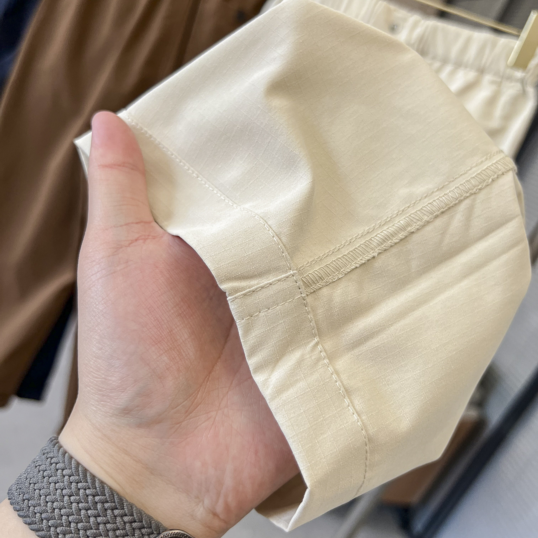 Herrenbekleidung Outdoor lockere Damen kleine gerade Silhouette schnelltrocknende Matrixgitter verschleißfeste atmungsaktive Freizeithose_voghion.com