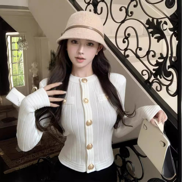 knitted summer fitted sweater