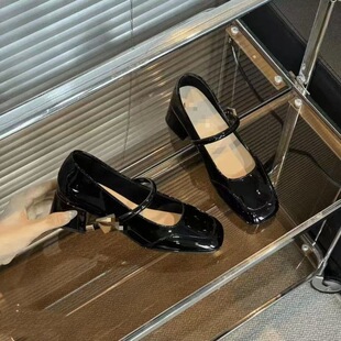 ��ʽ���|������ָ�СƤЬŮ2026�����¿��и��\�چ�Ь�ٴ���ȹ��