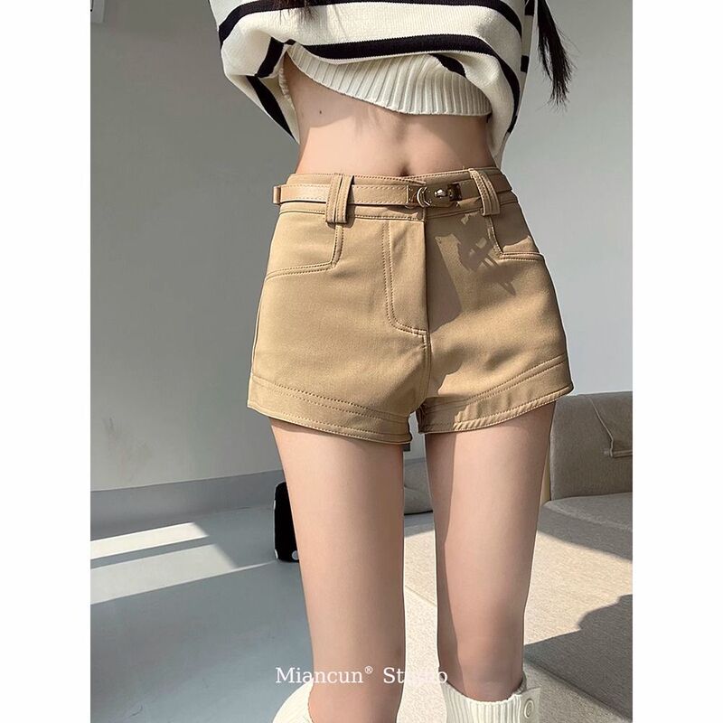 High-Waisted Versatile Belt Shorts for Women, Spring and Autumn Style, Trendy and Slimming, Casual Khaki Fleece-Lined Boot Shorts