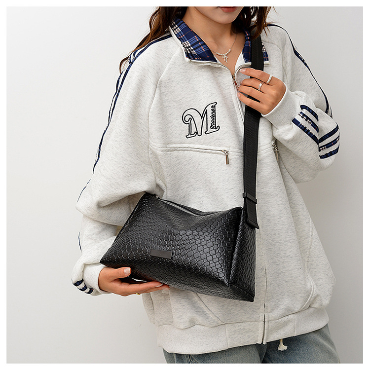 Vielseitige Mode-Umhängetasche für Damen, kleine Schultertasche im koreanischen Stil, praktische Pendler-Handtasche für Damen, Großhandel mit kostenlosem Versand, grenzüberschreitende Damenbörse