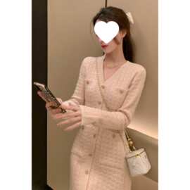 小香风针织连衣裙女秋冬2023年新款修身显瘦高级感气质V领毛衣裙