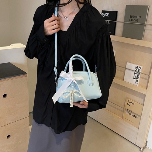 ins bag 2024 new fashion cute small bag small fresh Japanese and Korean shoulder bag texture handbag western style