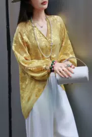 女式马甲;女式衬衫;连衣裙