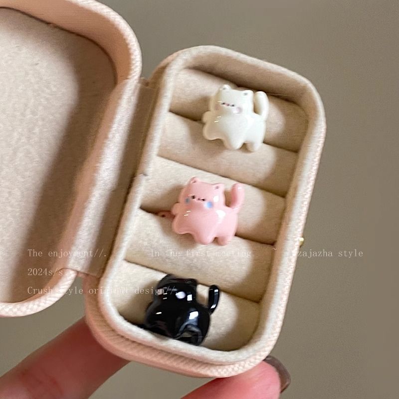 Cantidad de dibujos animados suave gatito tarjeta de auriculares dulce corazón pequeño y exquisito estilo de alta belleza pendientes personales pendientes