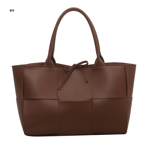 Hollywood Star Bag 2025 New Fashion High-End Chic Shoulder Bag for Women Large Capacity Versatile Top Handle Tote Bag