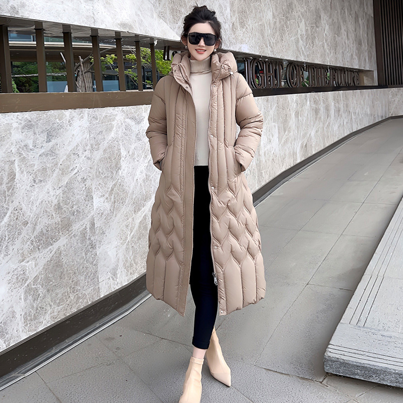 2025 invierno rodilla larga ropa de algodón de mujer delgada ropa de algodón de pluma de aire exterior grande chaqueta de algodón gruesa moda