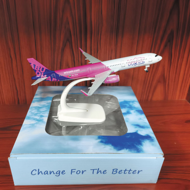 1:400 WIZZ AIR A321 Aviation Plastic Airbus A320 Simulation Aircraft Model Aviation Gifts