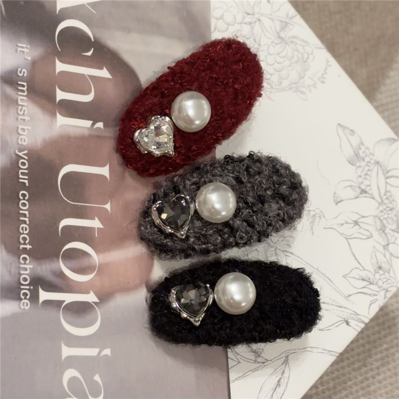 Korean style autumn and winter new sweet simple three-dimensional texture love woolen cloth hair clip side clip bangs ponytail clip hair accessories Korean style autumn and winter new sweet simple three-dimensional texture love woolen cloth hair clip side clip bangs ponytail clip hair accessories