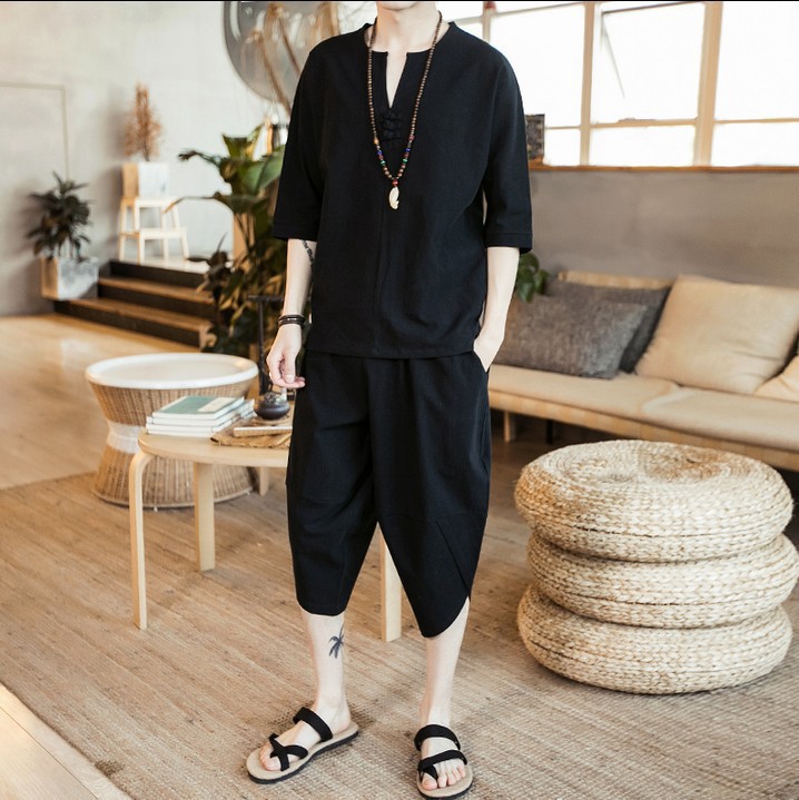 2023 traje casual para hombre estilo chino moda suelta hebilla de disco manga corta camiseta bombachos de dos piezas de algodón y lino al por mayor