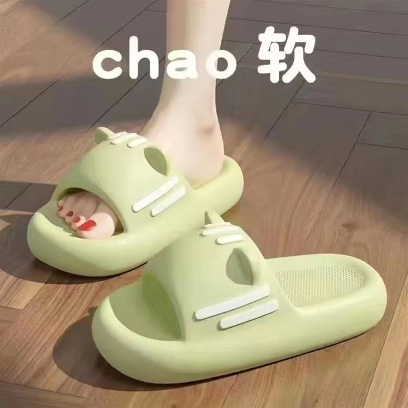 Women's slip-on slippers summer outing 2023 new summer versatile home indoor non-slip couple sandals for women