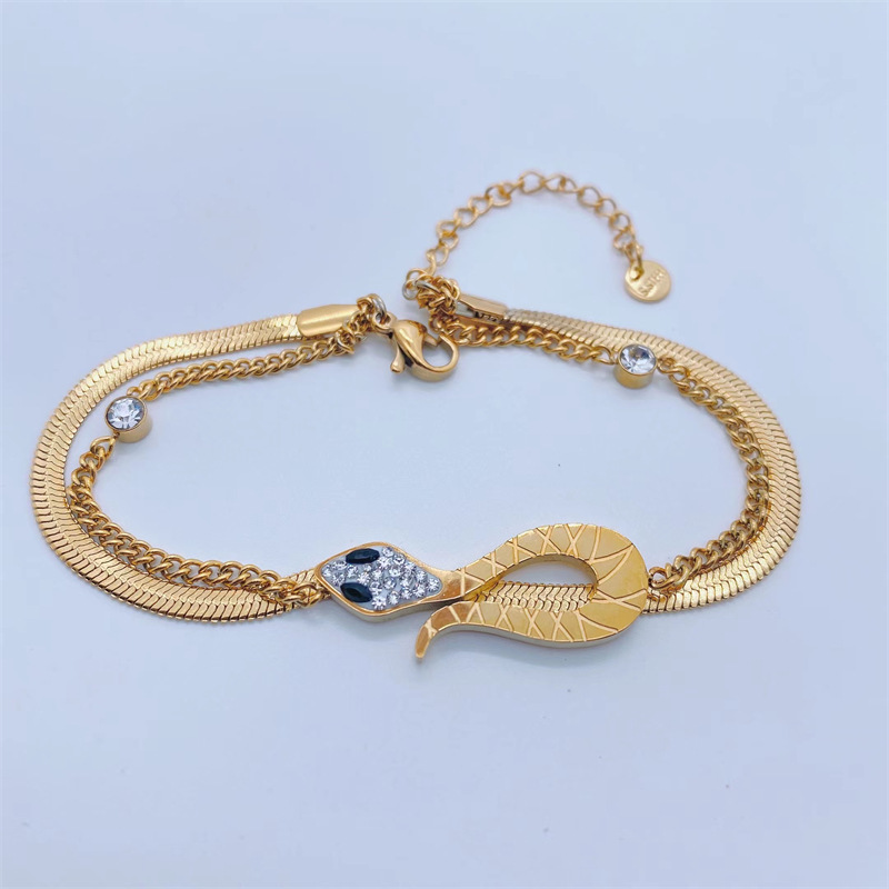 Mode Élégante 18k Or Placage Serpent Plat Chaîne Titane Bracelet En Acier display picture 5