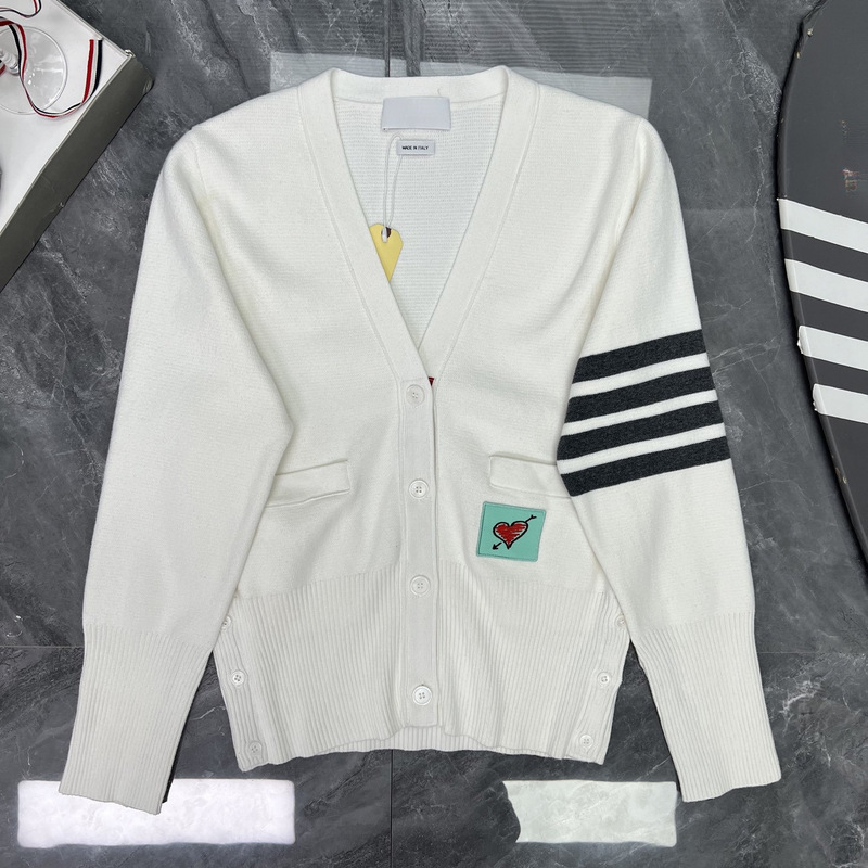 【Factory Store】High-Quality New Early Autumn Classic Four-Stripe Long-Sleeve Knit Cardigan for Women