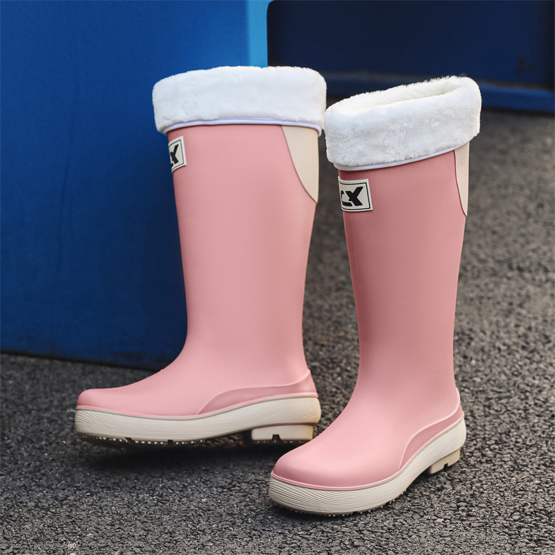 Botas de lluvia de tubo alto, botas de lluvia de moda para mujer, zapatos impermeables de suela gruesa para exteriores, zapatos de goma y botas de agua de tubo largo de terciopelo, mujeres transfronterizas image 14