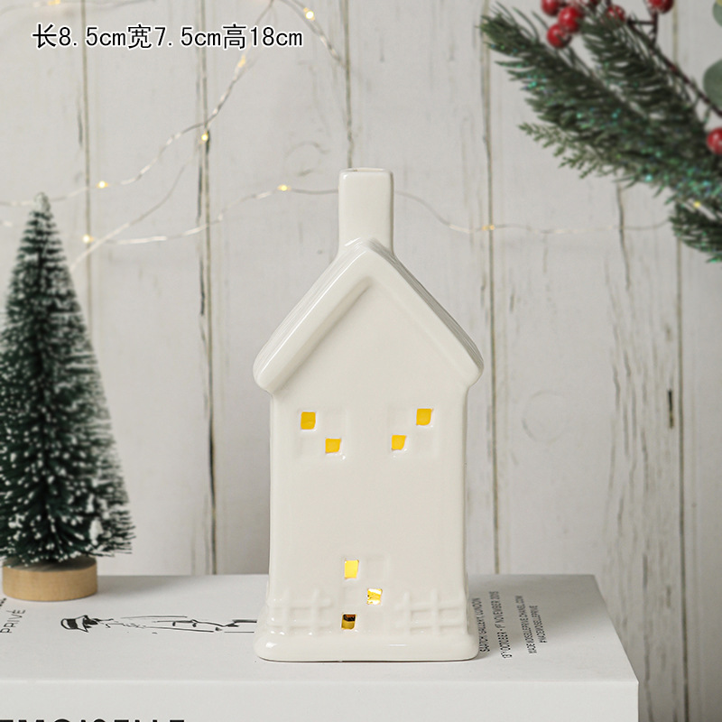 Casa transfronteriza decoración de cerámica LED luminosa casa de nieve nórdica sala de navidad candelabros modernos lujosos artesanías al por mayor