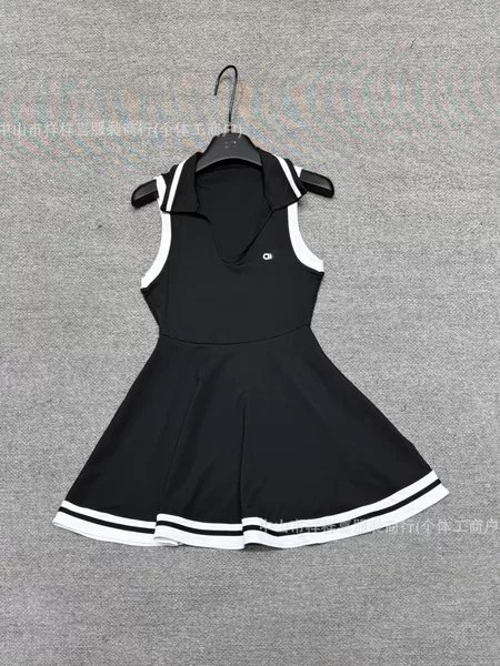 In-stock yoga sports skirt set for women with butt-lifting anti-exposure shorts, two-piece set, slimming sleeveless A-line skirt