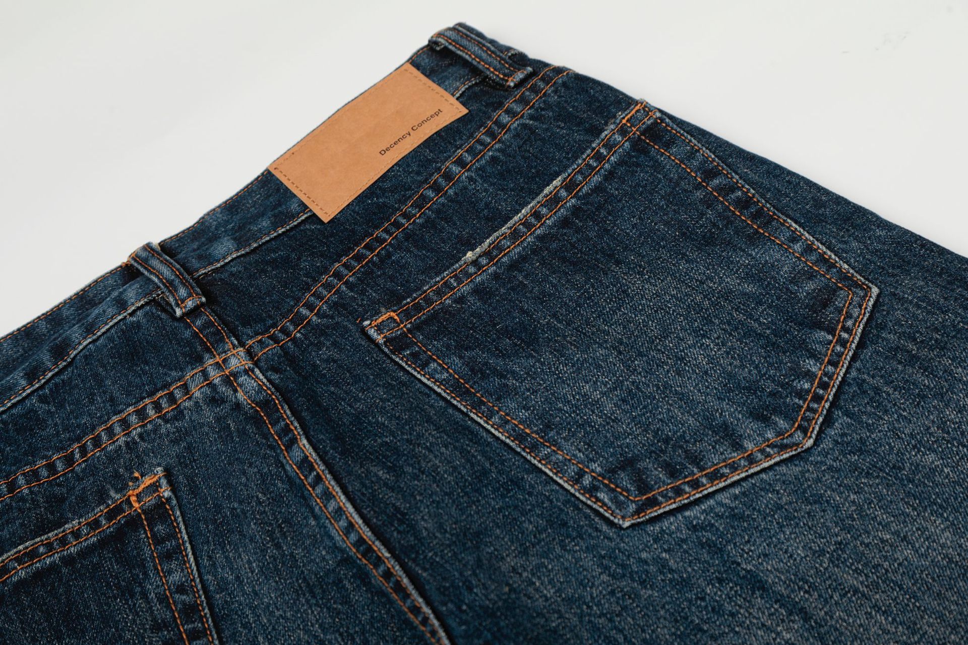 Men's Loose Fit Straight Leg Jeans Deep Blue Denim King Whisker Pattern High Street Style High End Feel_viptrois.com