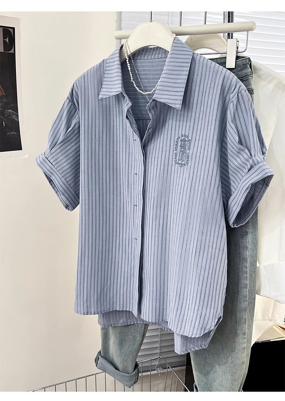 ストライプブルー刺繍右肩半袖シャツレディース夏デザインニッチポロシャツカジュアルルーズトップ|undefined