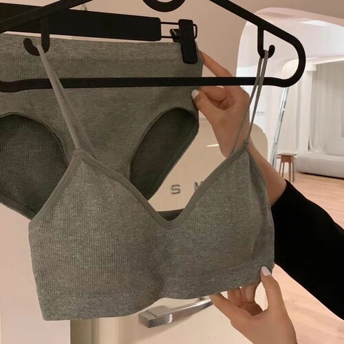 Japanese and Korean style oxygen girl plain bralette without steel wire micro-business set underwear panties removable backless bra for women 