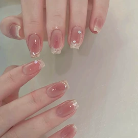 甲片/穿戴甲;其他美甲产品