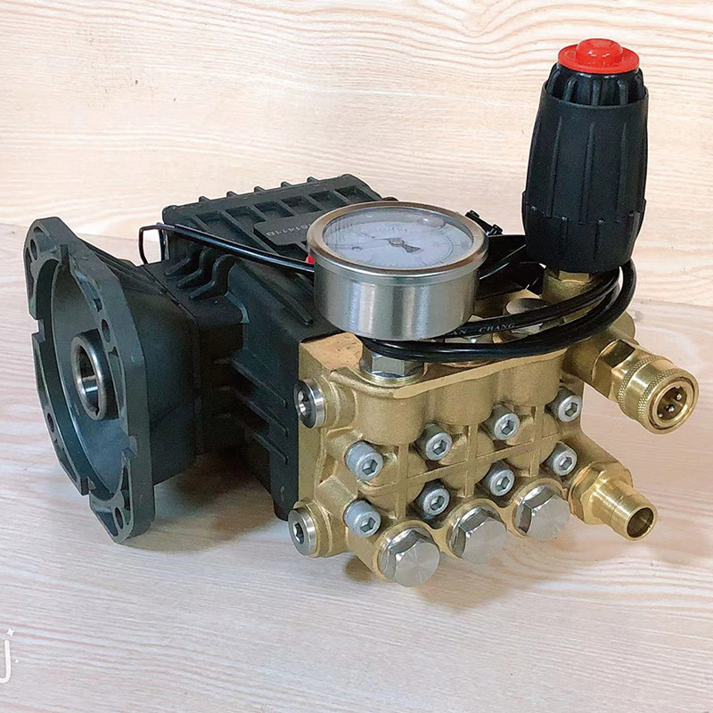 虎啸046/1814泵头适配7.5kw高压清洗机泵28轴柱塞泵造雾大流量