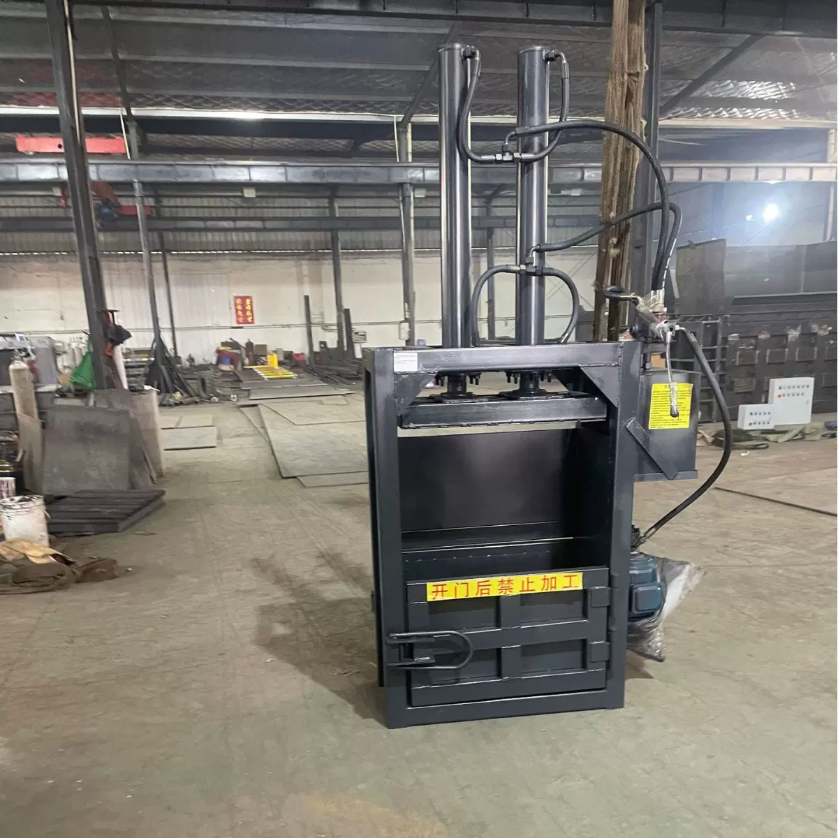 20吨双缸定制压油漆桶 油漆桶专用压扁机 定制型立式液压压扁机