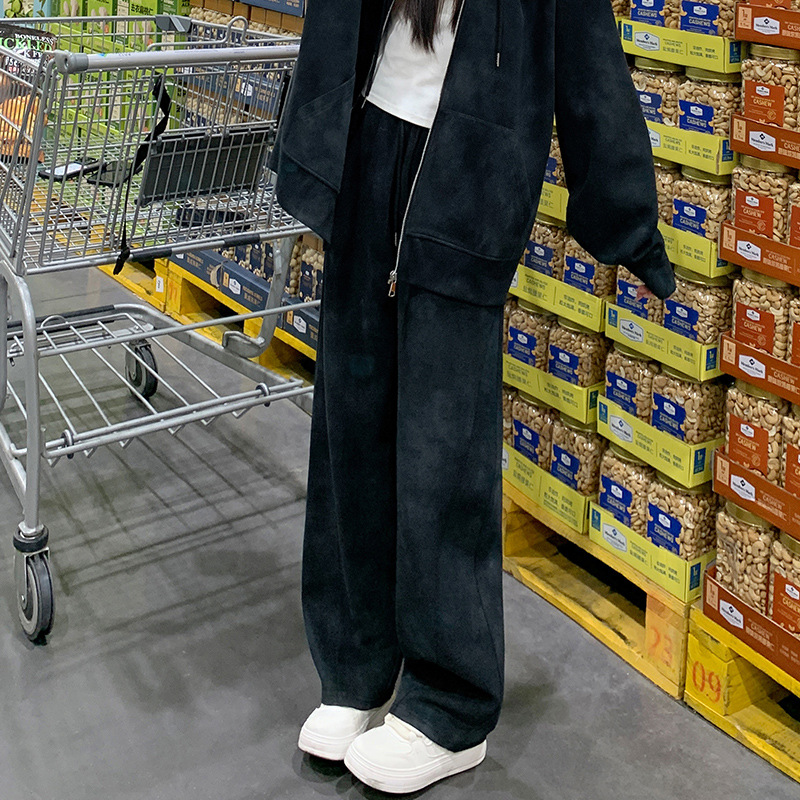 검은색 바지 [작은 남자]