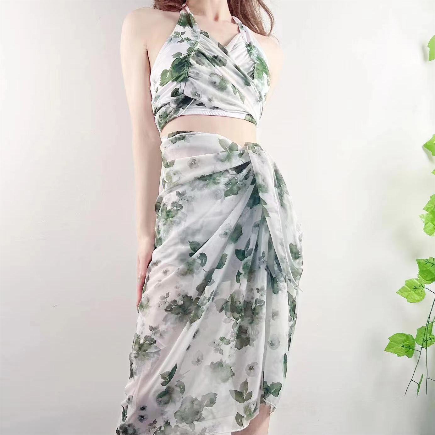 GraceChic Fresh Style Beach Vacation Hot Spring Swimsuit For Women, Three-Piece Set, European And American High-End Feel, New_voghion.com