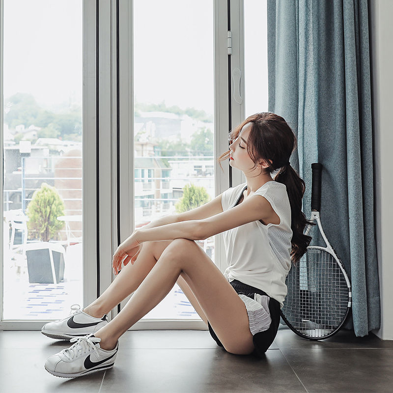 여성용 요가 스포츠 탑, 루즈한 런닝 블라우스, 인터넷 연예인 슬리밍, 통기성, 속건성 T, 속이 빈 아름다운 등 반팔 공장
