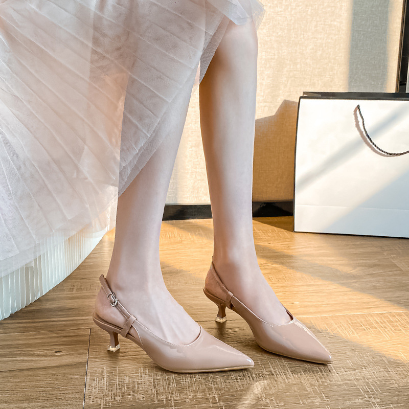 French High-End Sandals for Women 2025 Summer New Internet Celebrity Super Hot Pointed Toe Small Heels Low Heel Stiletto High Heels