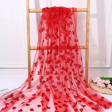 跨境红色桃心金粉情人节宴会派对装饰场景布置粉红爱心网纱桌旗新
