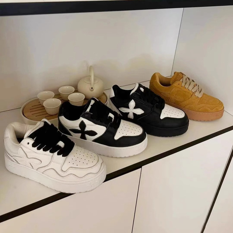 Cross Thick-soled White Shoes Women's 2024 New Elevated Color-block Sports Casual Shoes Women's Big Teeth Panda Skateboard Shoes