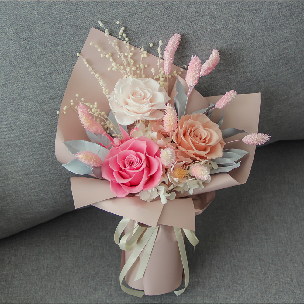 Amazon explosiva flor real de Yunnan ramo de rosas producto terminado día de la madre regalo del día de San Valentín ramo de flores perpetuas transfronterizas