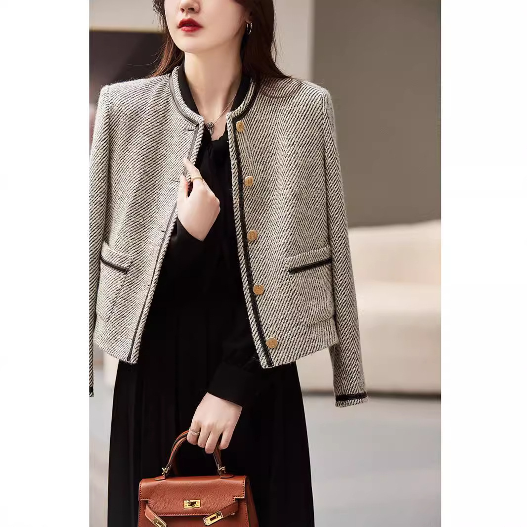 Autumn fashionable elegant women's jacket