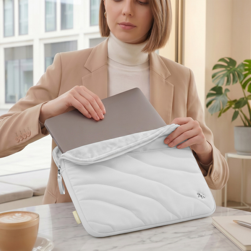 Ultra-Light Cloud Computer Sleeve Bag, Nylon Splash-Proof, Silicone Oil-Resistant Laptop Protective Case Storage Bag Ultra-Light Cloud Computer Sleeve Bag, Nylon Splash-Proof, Silicone Oil-Resistant Laptop Protective Case Storage Bag