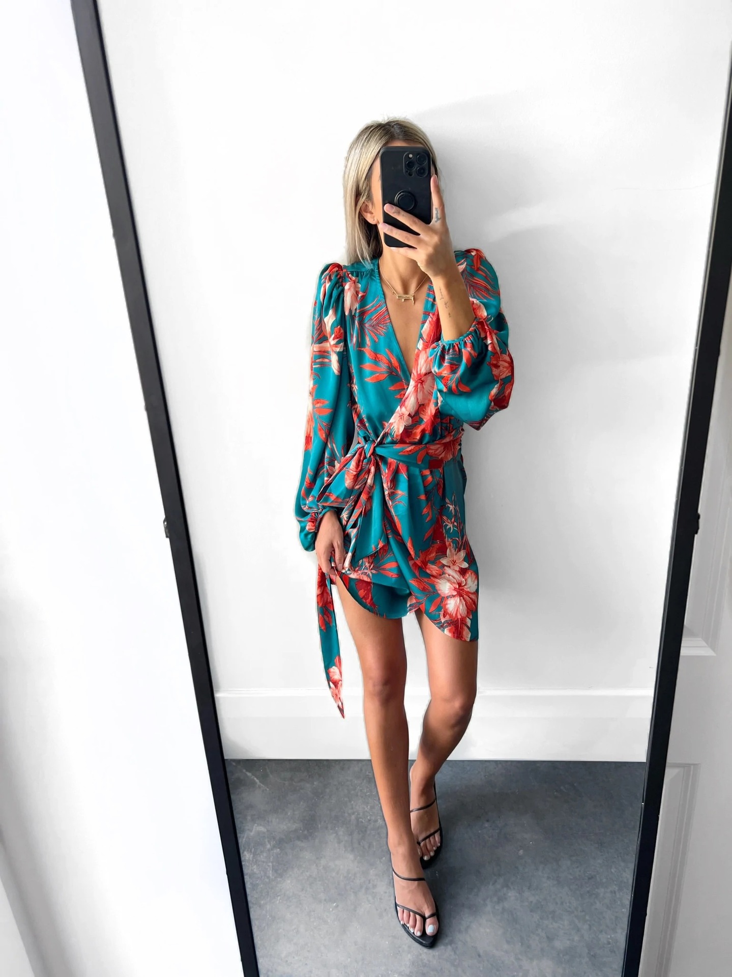 V neck long-sleeved loose lace-up flower print dress NSOYL131441